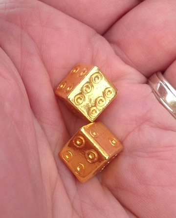 Gold dice